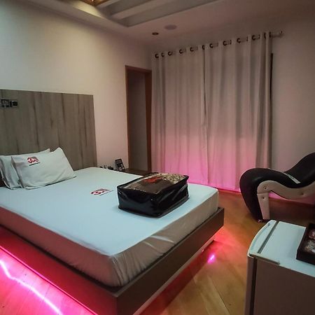 Bruhmom Motel Валиньюс Экстерьер фото