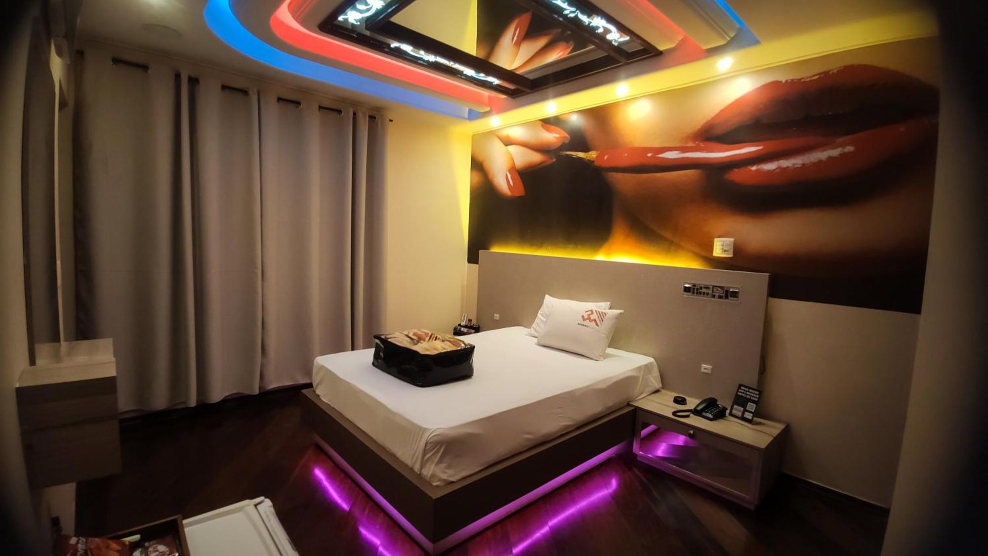 Bruhmom Motel Валиньюс Экстерьер фото