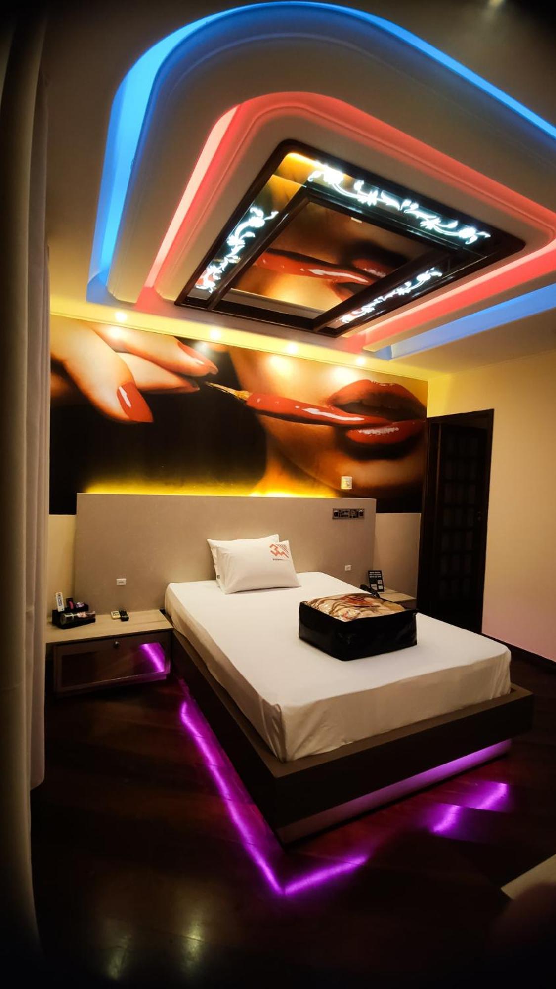 Bruhmom Motel Валиньюс Экстерьер фото