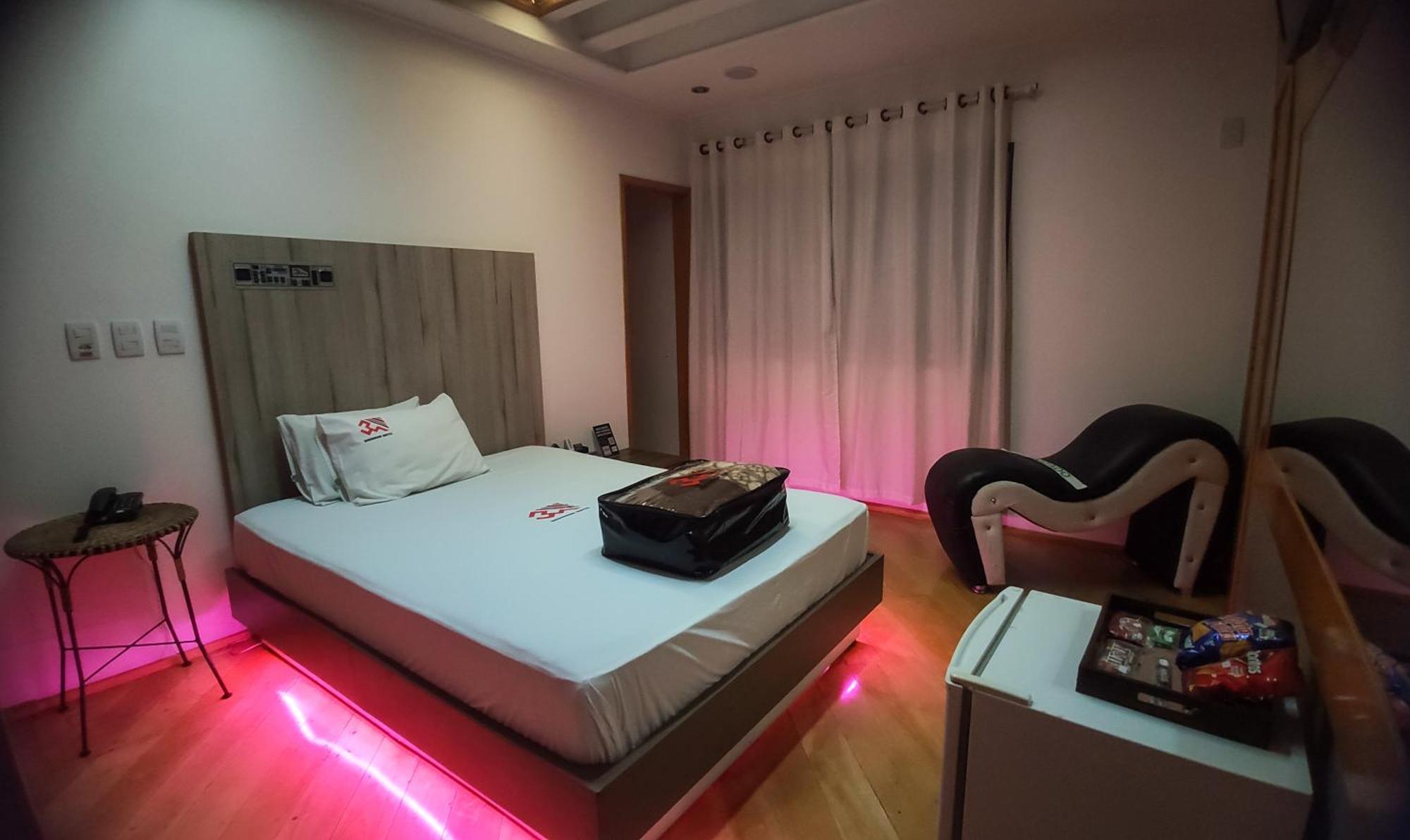 Bruhmom Motel Валиньюс Экстерьер фото