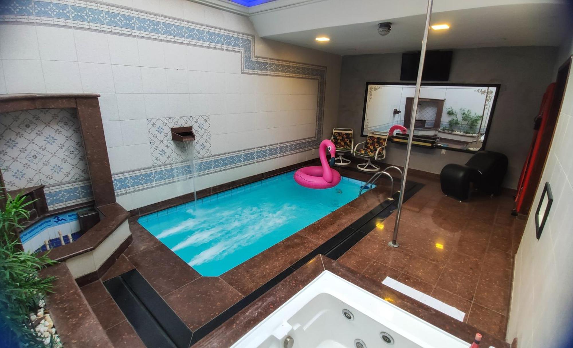 Bruhmom Motel Валиньюс Экстерьер фото