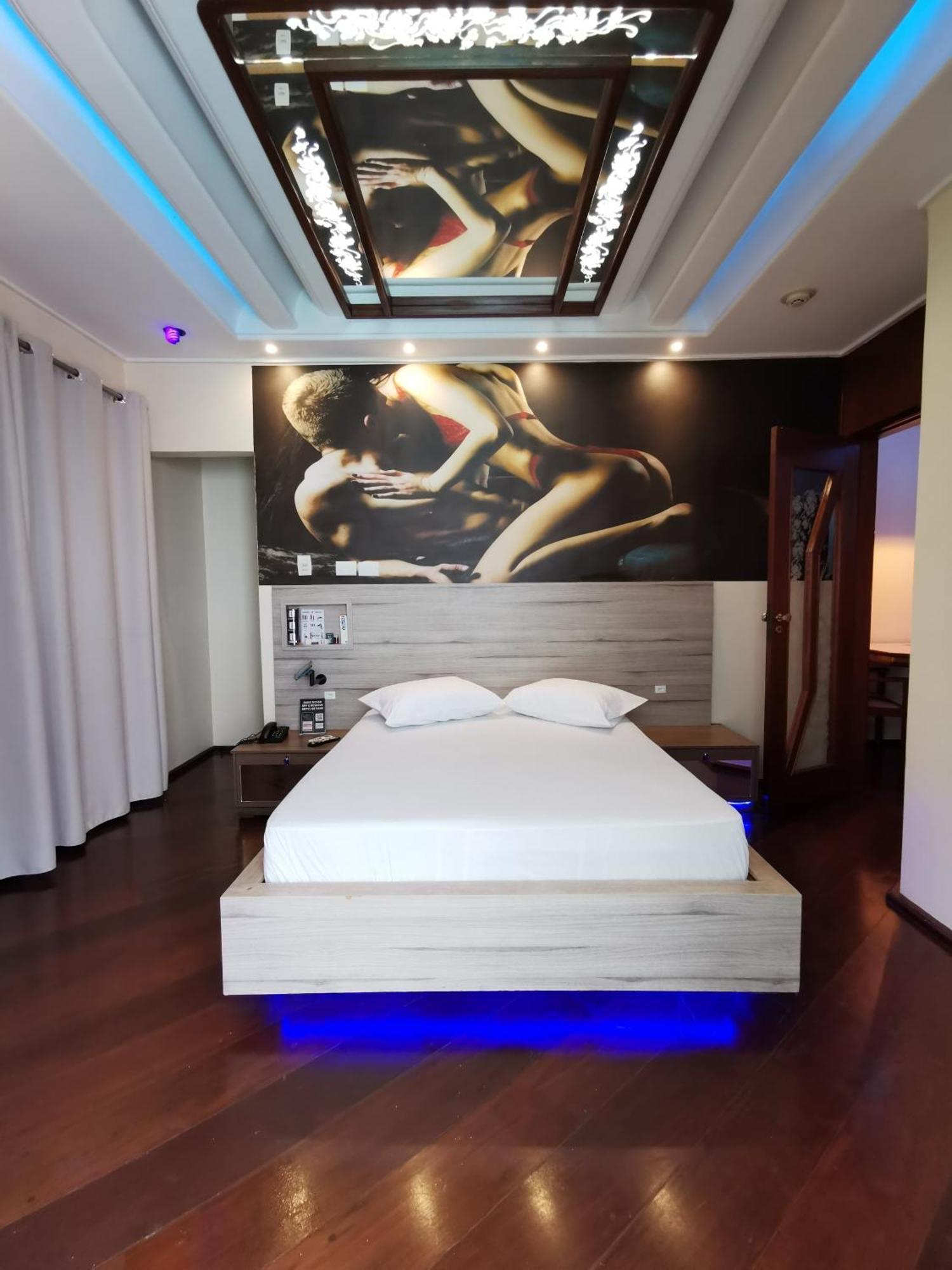 Bruhmom Motel Валиньюс Экстерьер фото